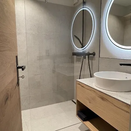 Val Signina 6-21 * Laax